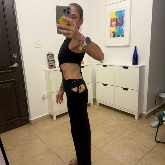 Cover up - Picture 2 of 3